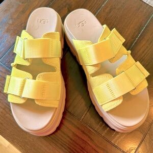 UGG Platform Slide size 9